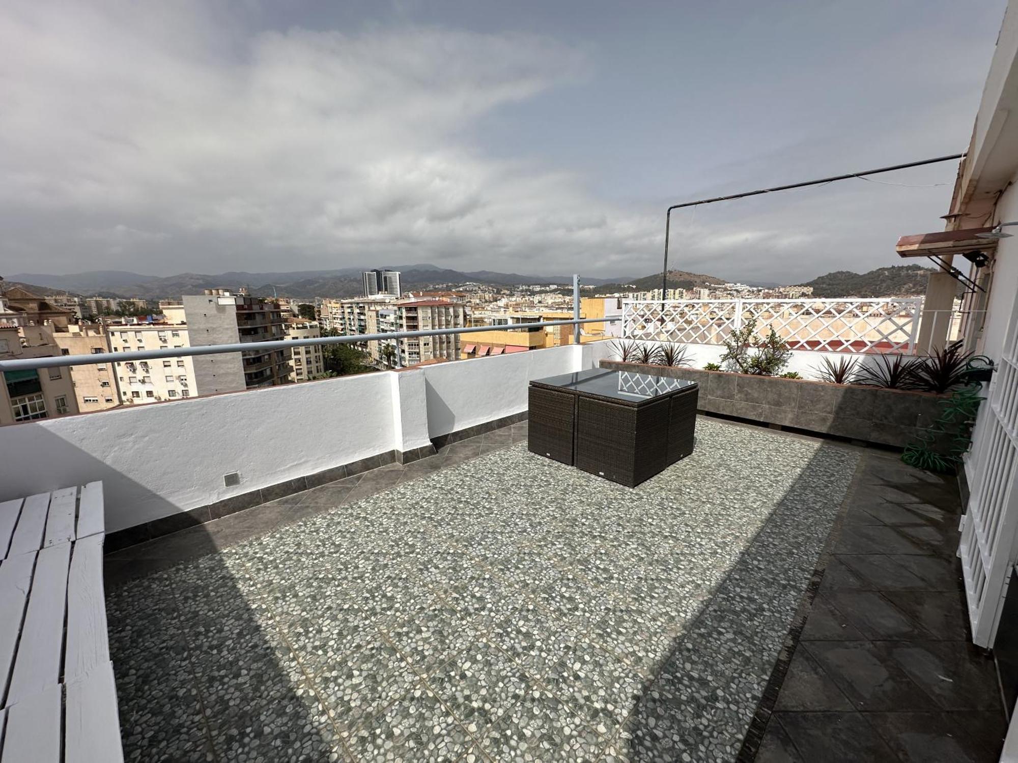Apartamento Atico Plaza Bailen Malaga Centro Exterior foto