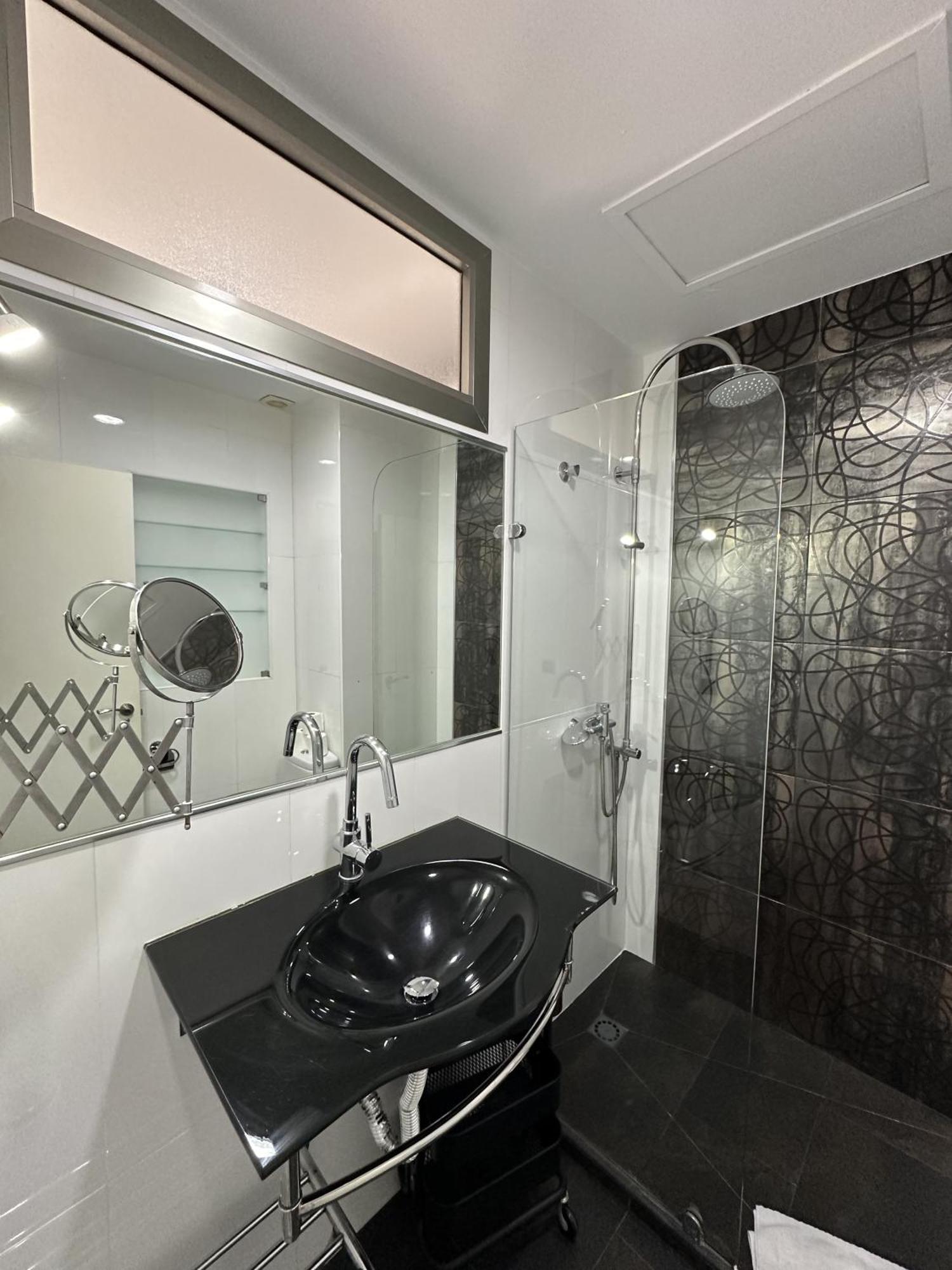 Apartamento Atico Plaza Bailen Malaga Centro Exterior foto